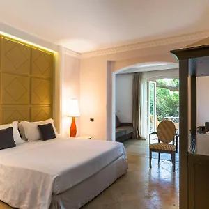 Hotel Palace Luxury, CTA